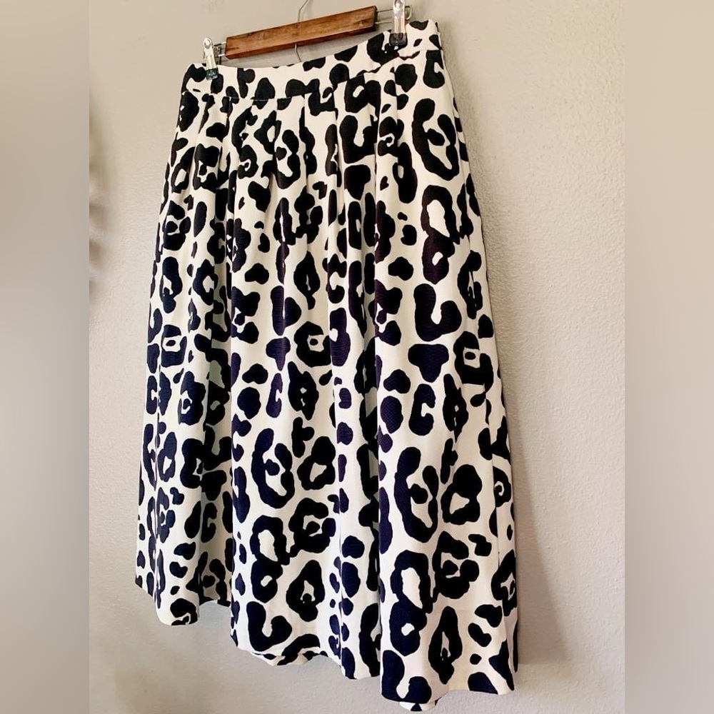 Talbots Black and White Leopard Print Midi Skirt - Picture 2 of 7
